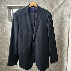 Saks Fifth Avenue Suit in Grey - 44L Trim Fit